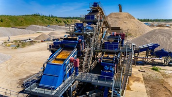 Übersicht eines Abbaugebiets zur Unterstützung der digitalen Geländevermessung per Drohne.