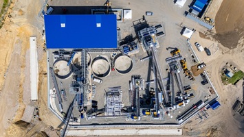 Hochwertige Visualisierung einer Industrieanlage im Bergbau-Stil für gewerbliche Präsentationen.