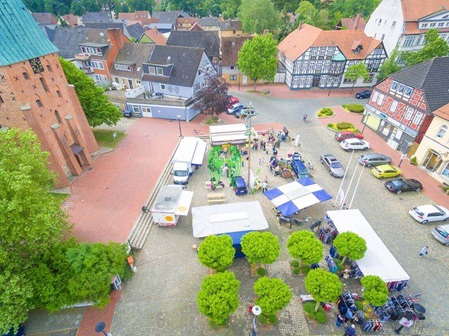 Luftaufnahmen Wochenmarkt Wittingen in Niedersachsen 2016